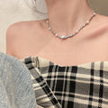 Damen Halskette mit einzigartigem Muster und zarten Perlen Shop Nory