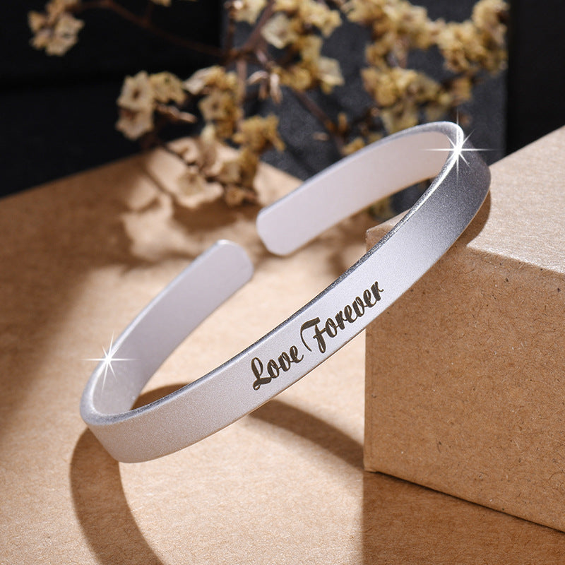 Damen Zarter Armreif mit eingravierter Botschaft Shop Nory