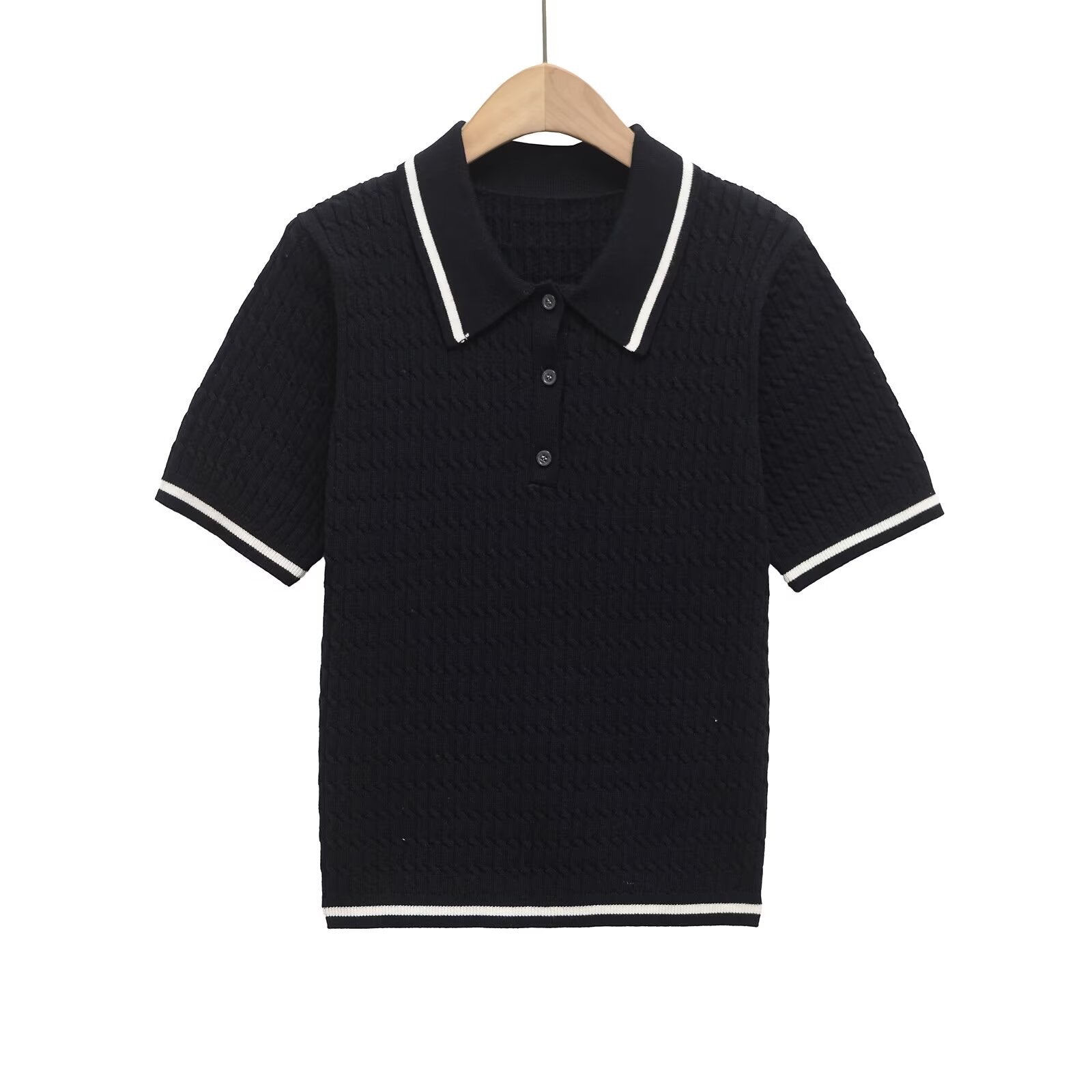 Damen Poloshirt mit strukturiertem Material und edlen Knopfdetails