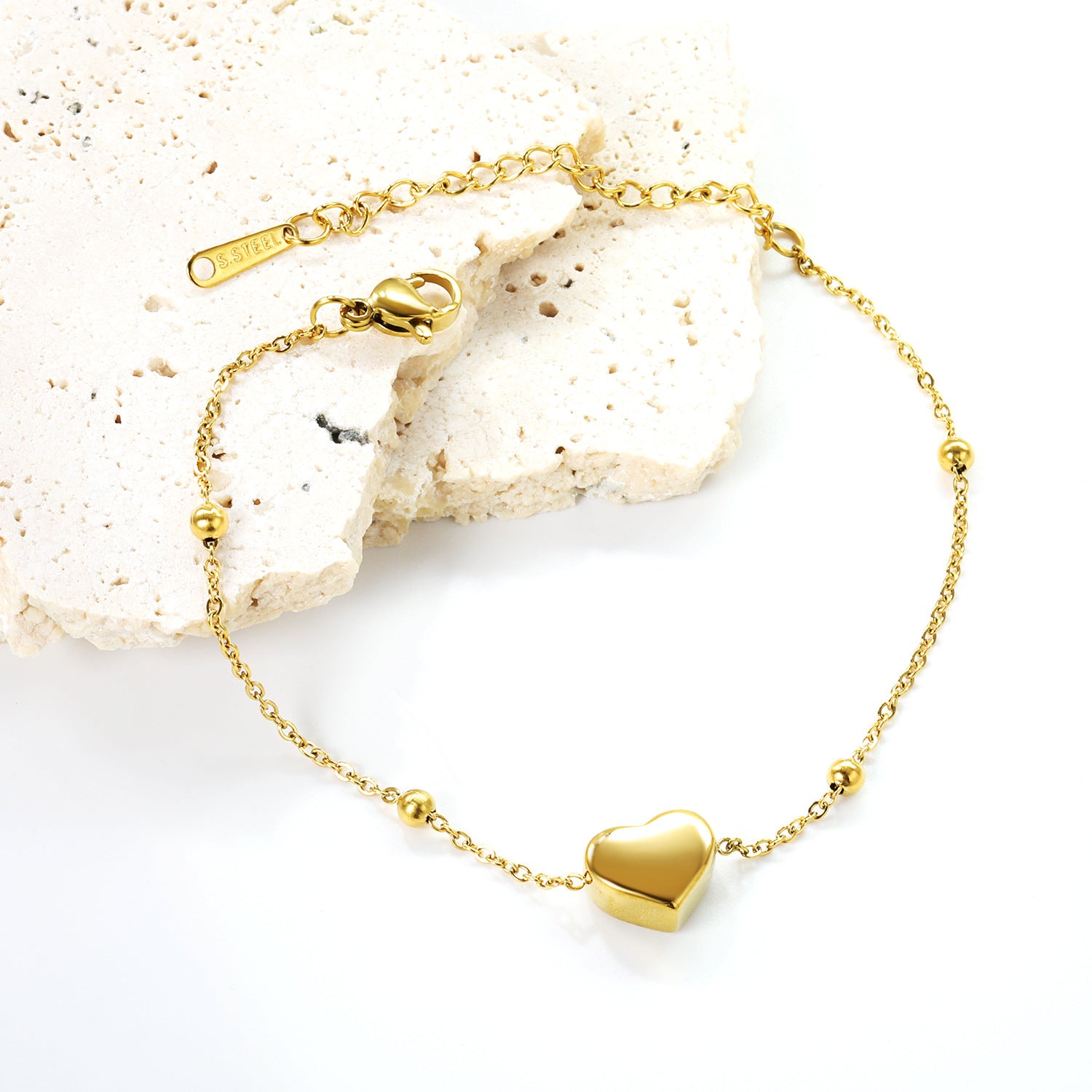 Damen Armband mit herzförmigem Anhänger und verstellbarem Kettendesign Shop Nory