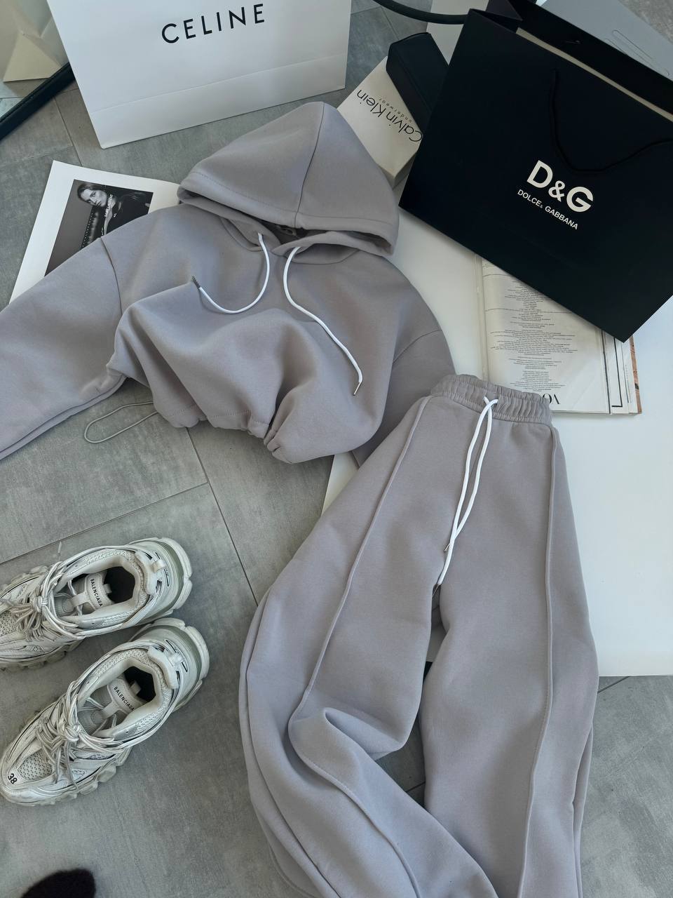 Damen Oversize-Hoodie und Jogginghose Set mit weichem Innenfutter, verstellbarer Kordel und hochgezogenem Bund Shop Nory