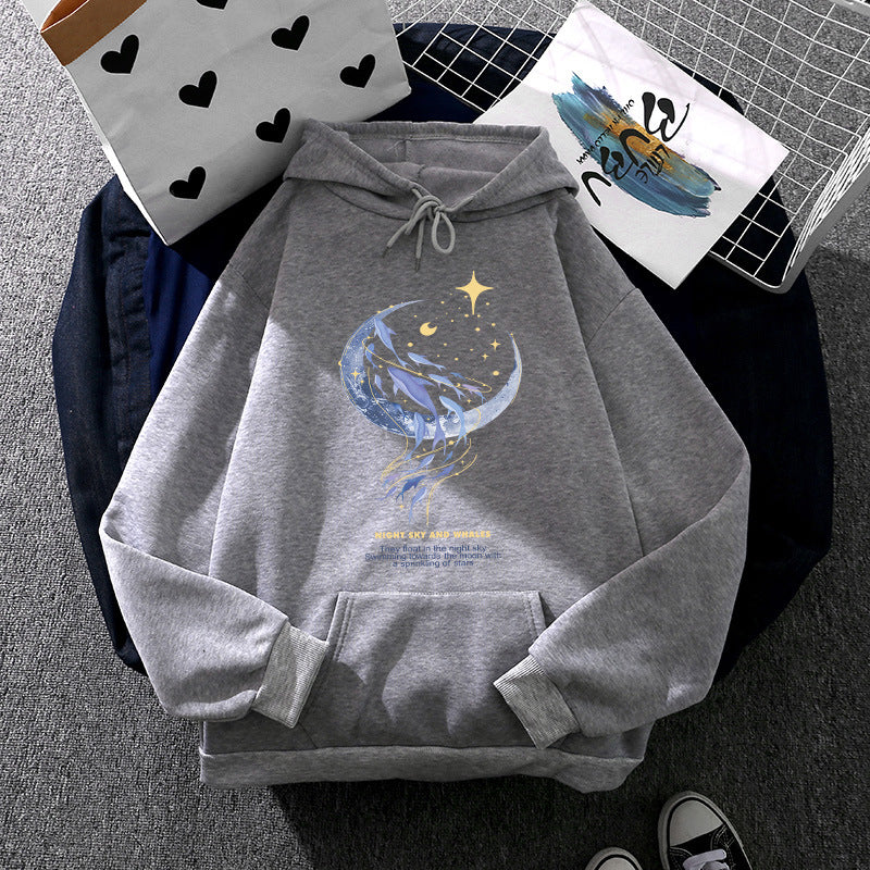 Damen nan Kapuzenpullover mit Mond‑und‑Wal-Illustration, Oversize-Schnitt und Kängurutasche Shop Nory