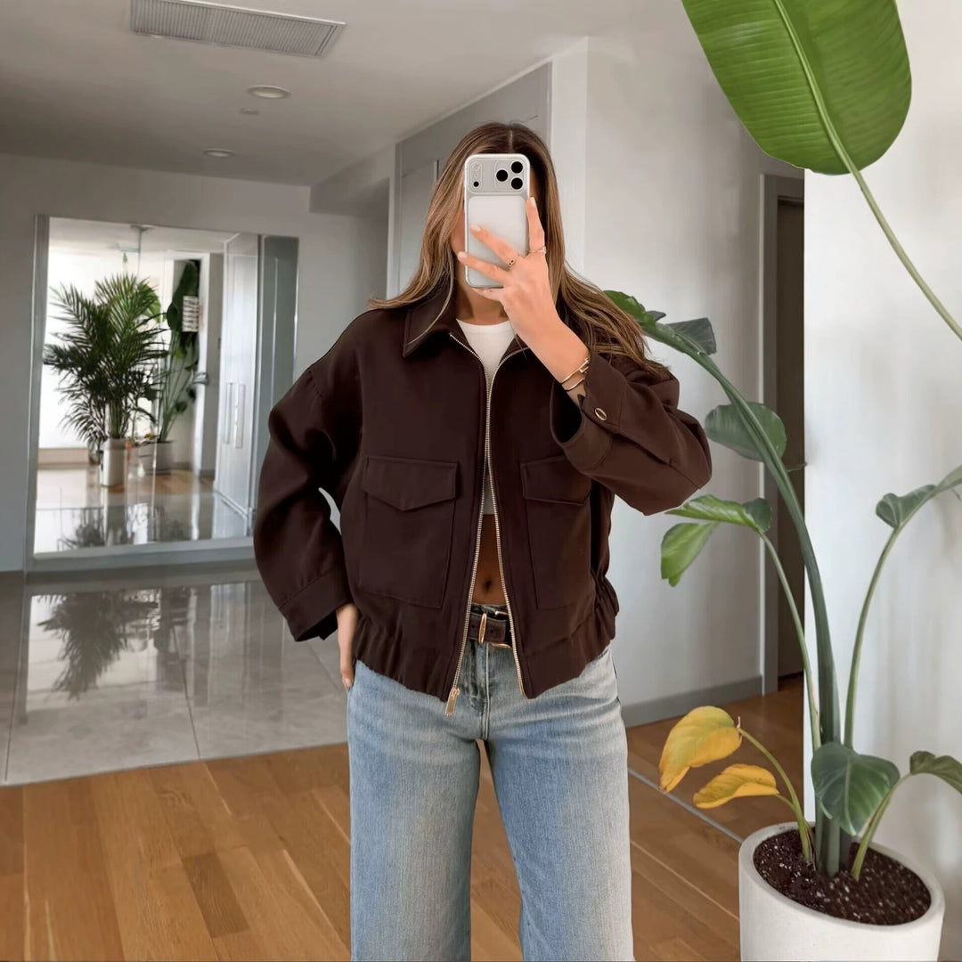 Damen Boxy Cropped Utility-Jacke mit Reißverschluss Pattentaschen und elastischem Saum Shop Nory
