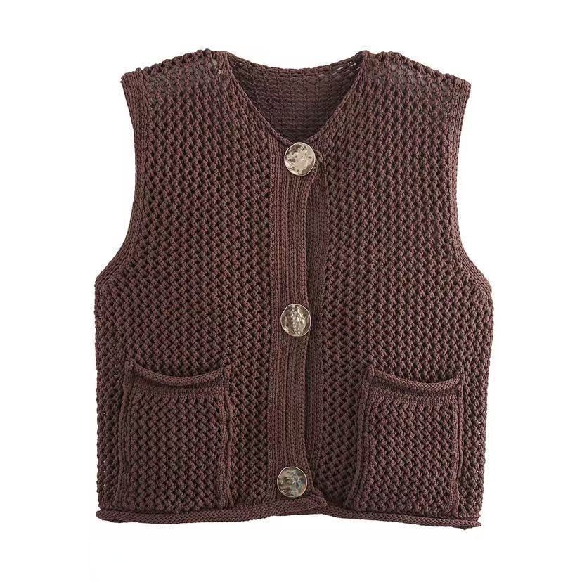 Damen gehäkelte Strickweste mit großen Zierknöpfen und Aufsatztaschen Shop Nory