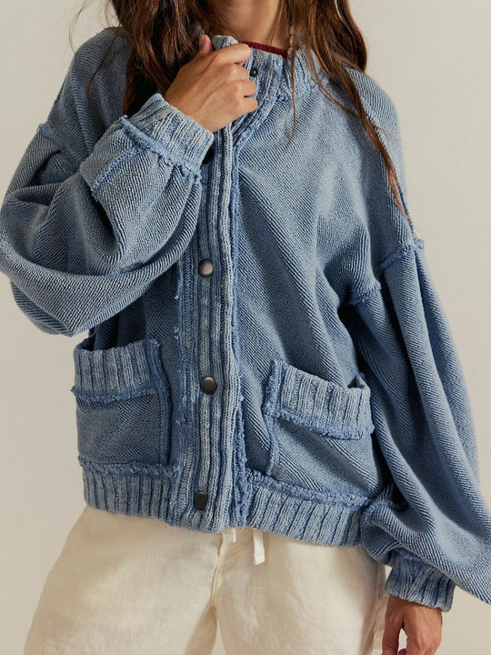 Damen Modische Strickjacke mit Knopfdetails