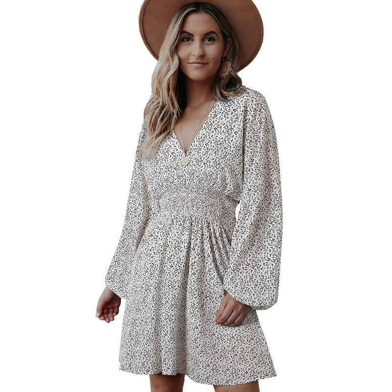 Damen zeitloses Kleid mit Raffungen