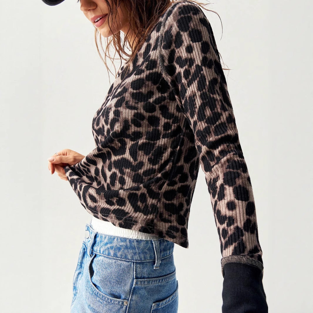 Damen Geripptes Thermal-Longsleeve mit Allover-Leoprint und Kontrastbündchen Shop Nory