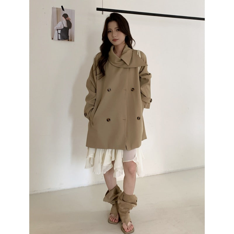 Damen Kurztrench mit extra weitem Revers, Raglanärmeln und Hornknopfdetails Shop Nory
