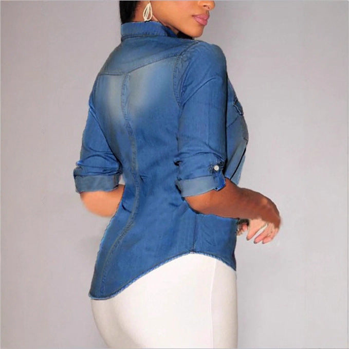 Damen taillierte Denim-Hemdbluse mit Brusttaschen und Perlmuttknöpfen Shop Nory