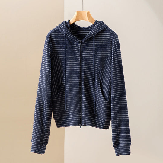 Damen Gestreifte Kapuzen-Zip-Strickjacke mit Eingrifftaschen und schmalem Rippbündchen Shop Nory