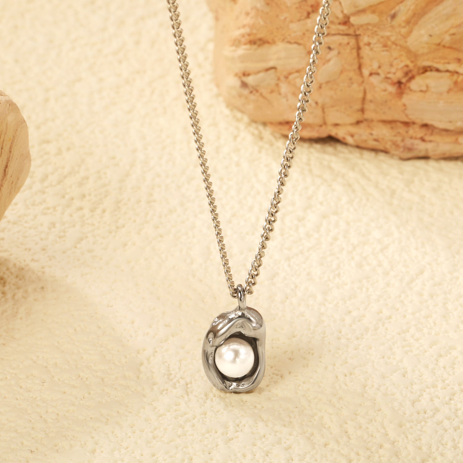 Damen Halskette mit hochwertigem goldplattierten Schleifenanhänger und verstellbarem Design Shop Nory