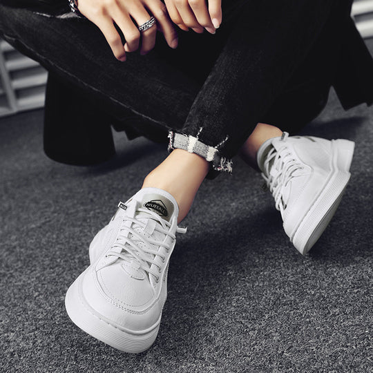 Damen stylische Chunky-Sneaker mit gepolsterter Plateausohle und ergonomischem Fußbett Shop Nory