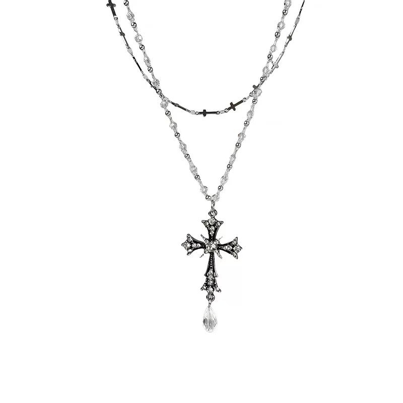 Damen Halskette mit filigranem Kreuzdesign und funkelnden Kristallakzenten Shop Nory