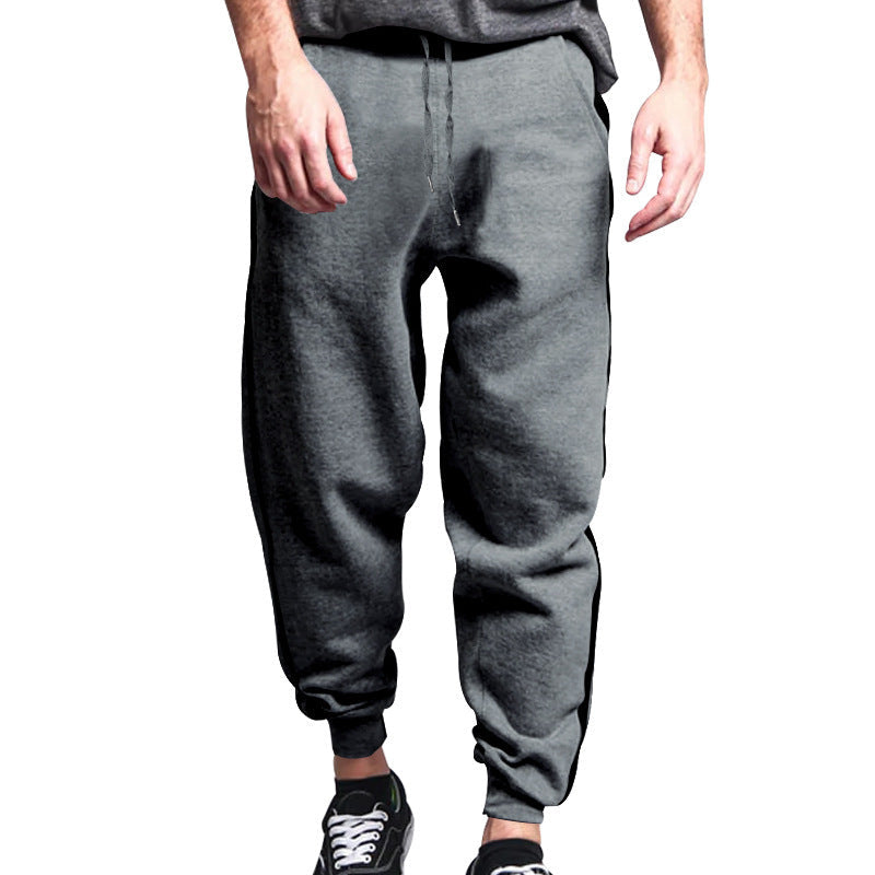 Herren sportliche Jogginghose mit seitlichen Kontraststreifen und elastischem Bund Shopnory