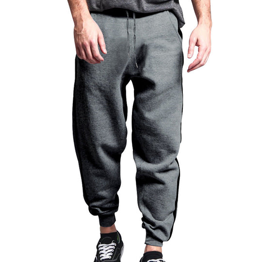 Herren sportliche Jogginghose mit seitlichen Kontraststreifen und elastischem Bund Shopnory