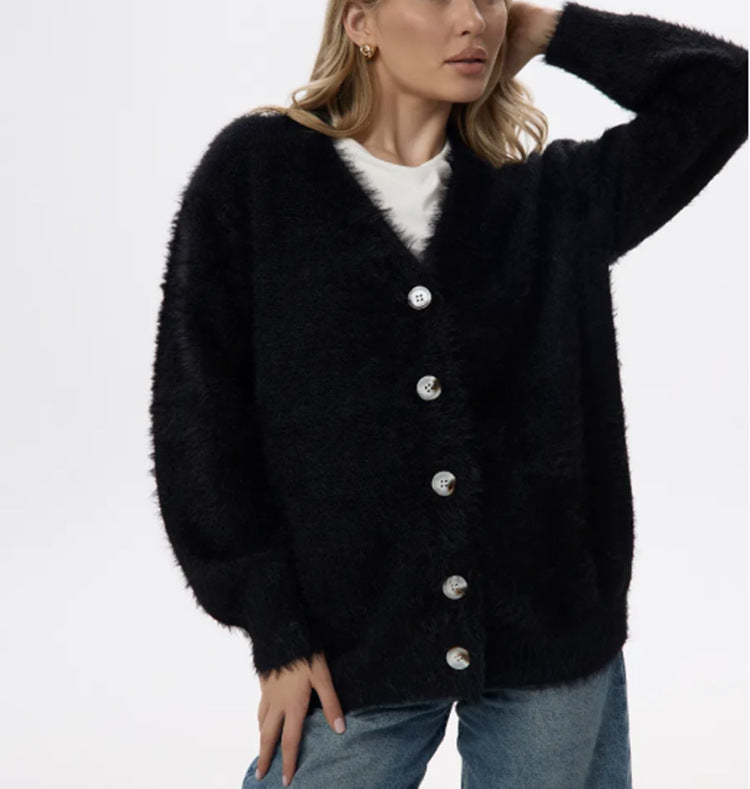 Damen Flauschiger Mohair‑Optik Knopfcardigan mit überschnittener Schulter und Perlmuttknöpfen Shop Nory