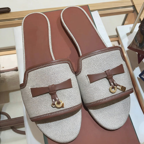 Damen Elegante Slippers aus weichem Wildleder mit dekorativem Riemendesign