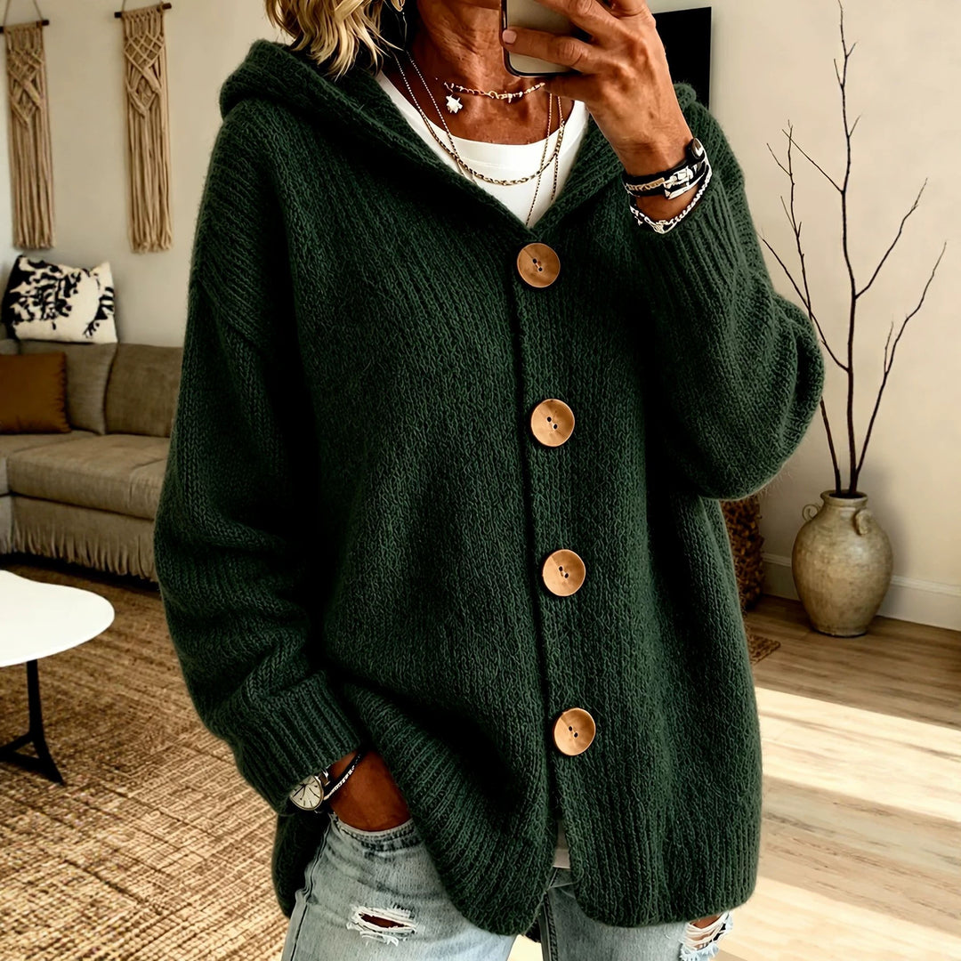 Damen Grobgestrickter Kapuzencardigan mit überlanger Silhouette, Holzknopfleiste und gerippten Bündchen Shop Nory