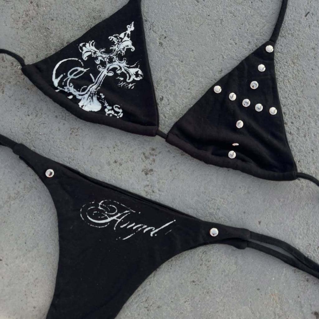 Damen Bikini-Set mit ausgefallenen Details und einzigartigen Akzenten