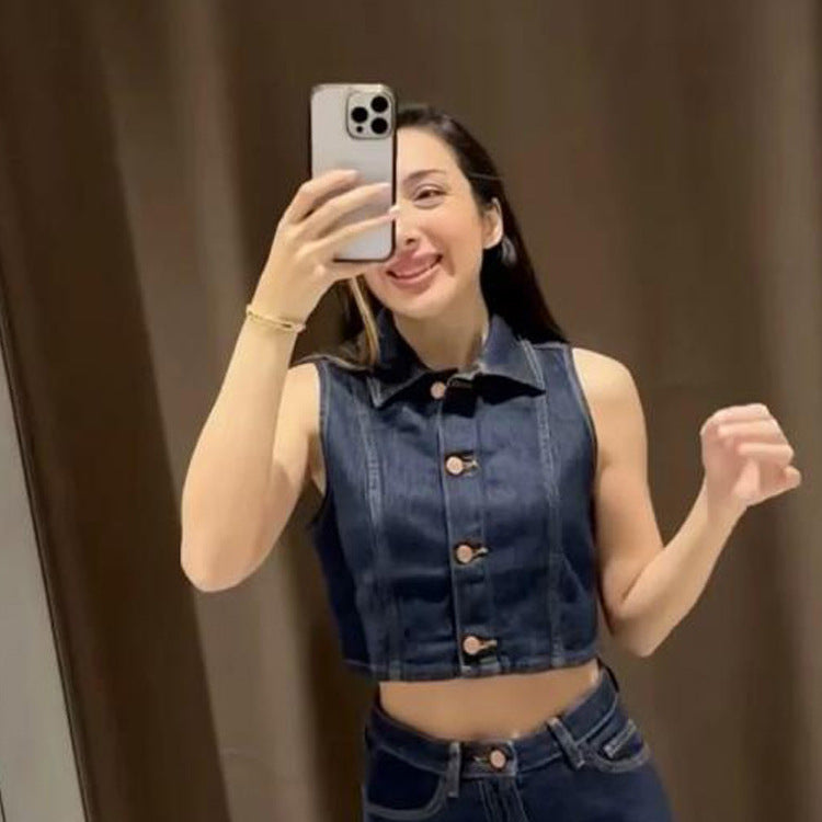 Damen Kurz geschnittene Jeansweste mit taillierter Paneelierung und Metallknopfleiste Shop Nory