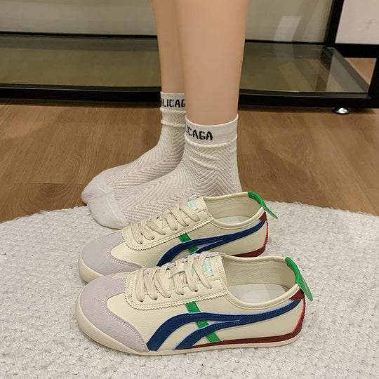 Damen Sportliche Sneakers im Retro-Design mit kontrastierenden Farbakzenten Shopnory