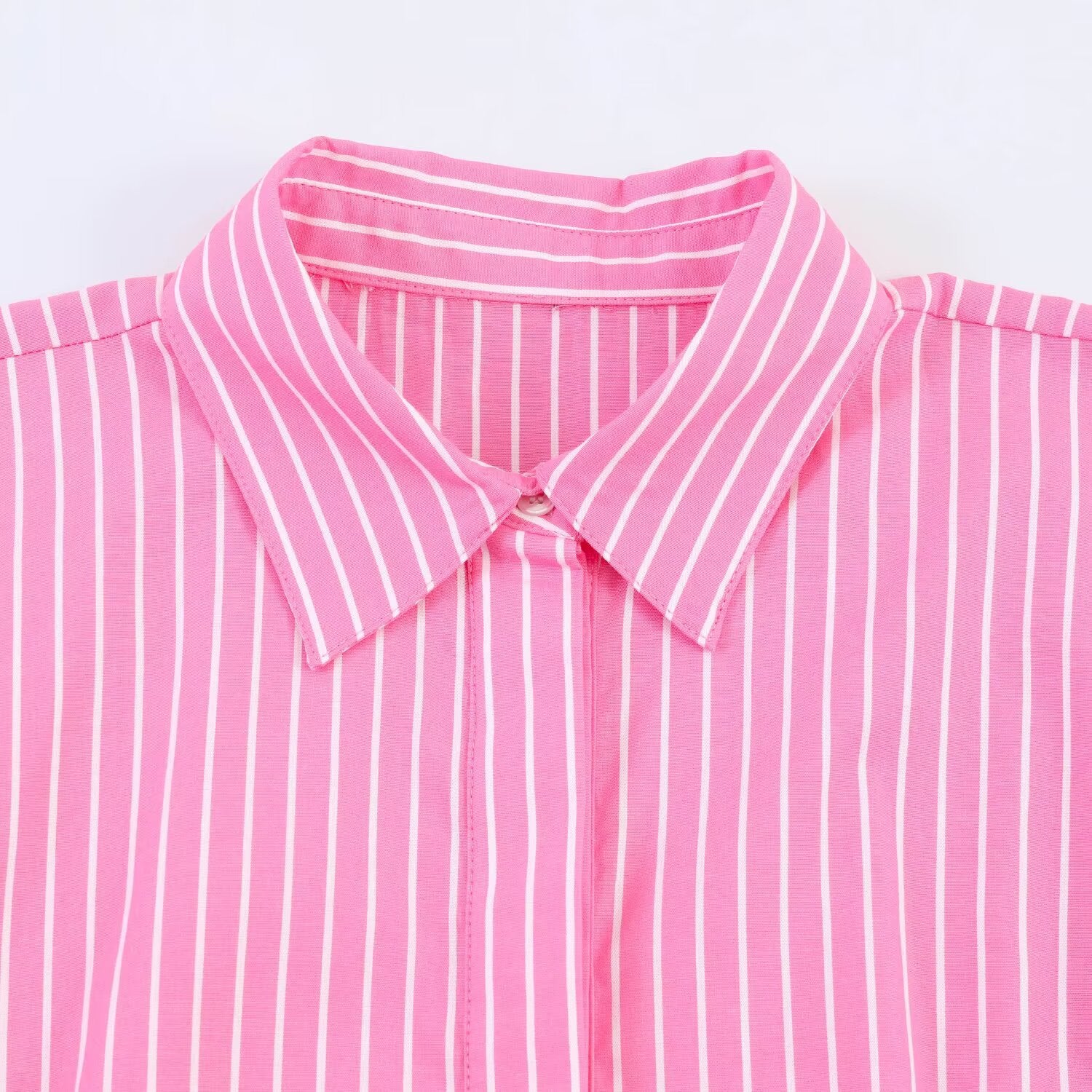 Damen Blusenshirt mit voluminösen Ärmeln und elegantem Schnitt