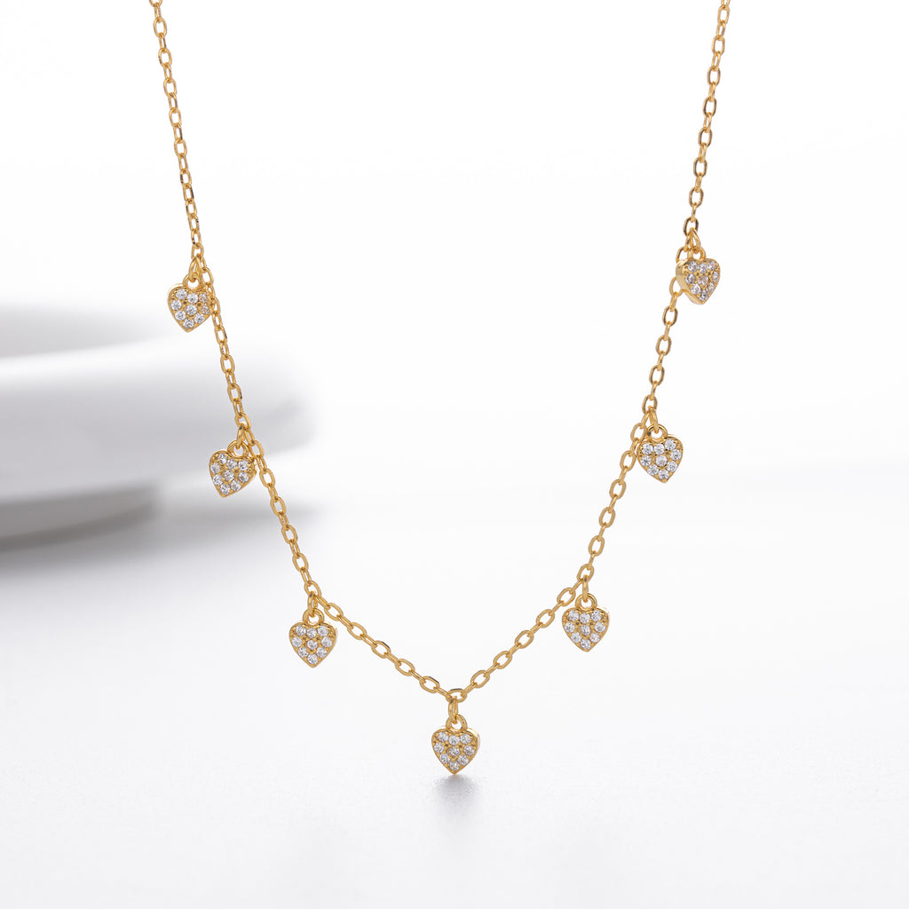 Damen Halskette mit herzförmigen Zirkonanhängern und feiner Gliederung Shop Nory