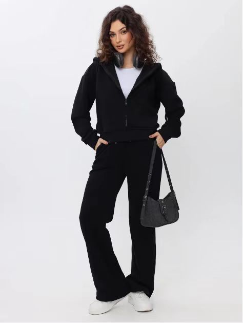 Damen nan zweiteiliges Cozy-Loungewear-Set mit Reißverschlusskapuze, taillenhoher Weitbein-Jogger und verdeckten Eingrifftaschen Shop Nory