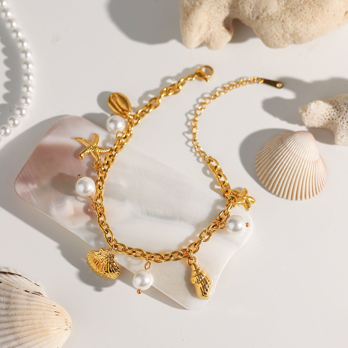 Damen Fußkettchen mit maritimen Muschelmotiven und hypoallergener Edelstahlverarbeitung Shop Nory