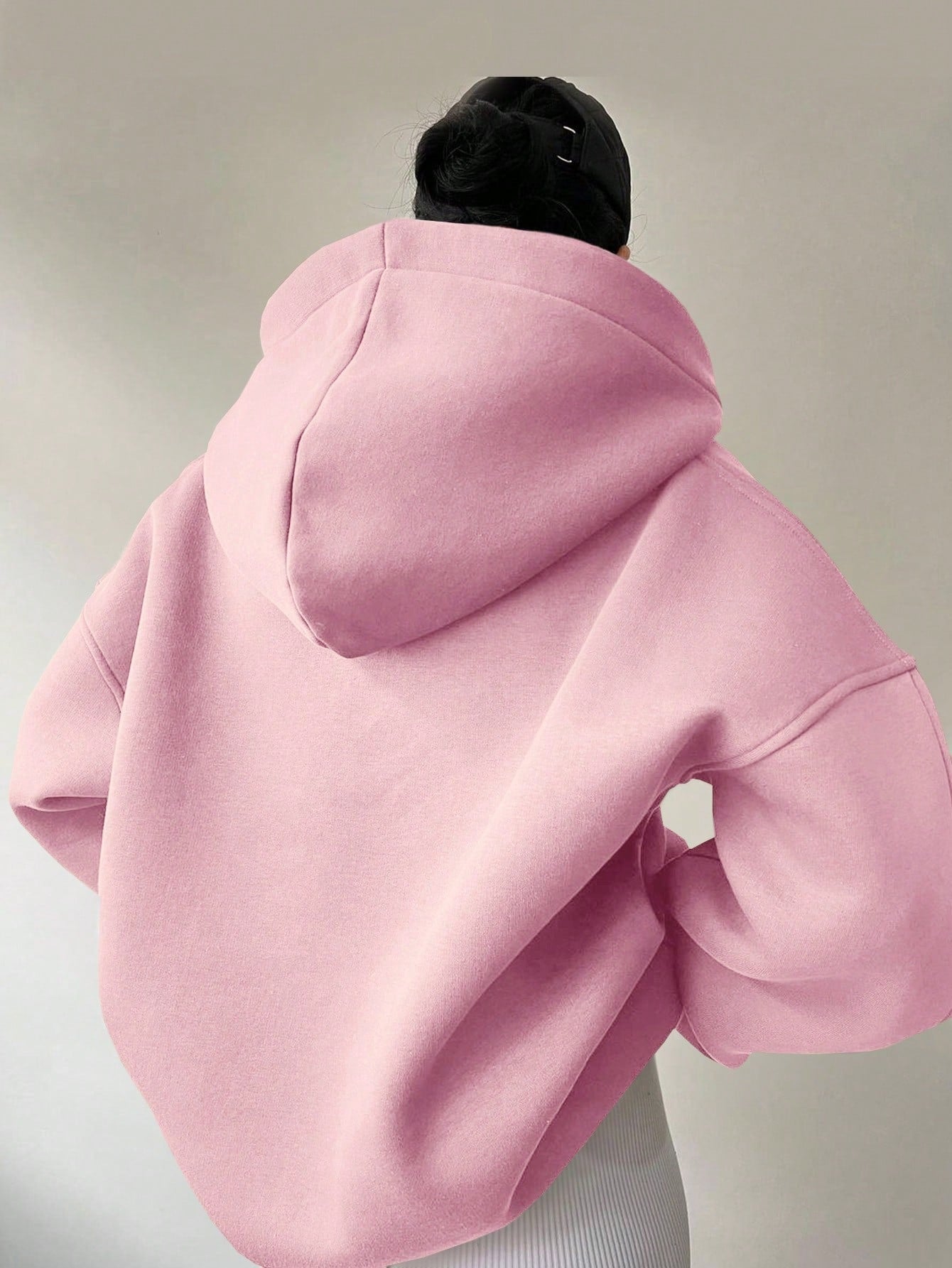 Damen Oversized Hoodie mit kurzem Kragen und praktischen Seitentaschen