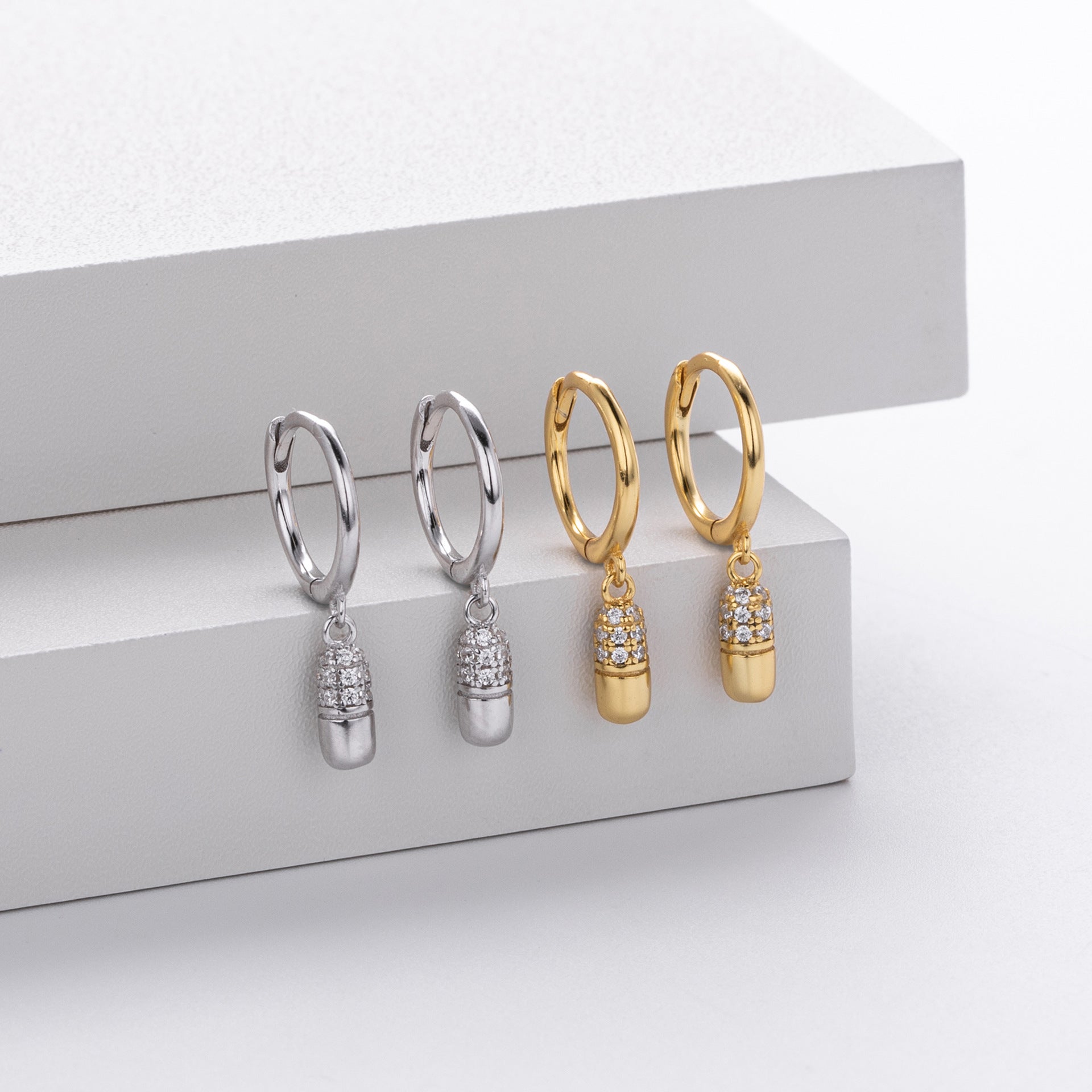 Damen Ohrhänger mit funkelndem Zirkon-Anhänger aus hochwertigem 925 Sterlingsilber Shop Nory