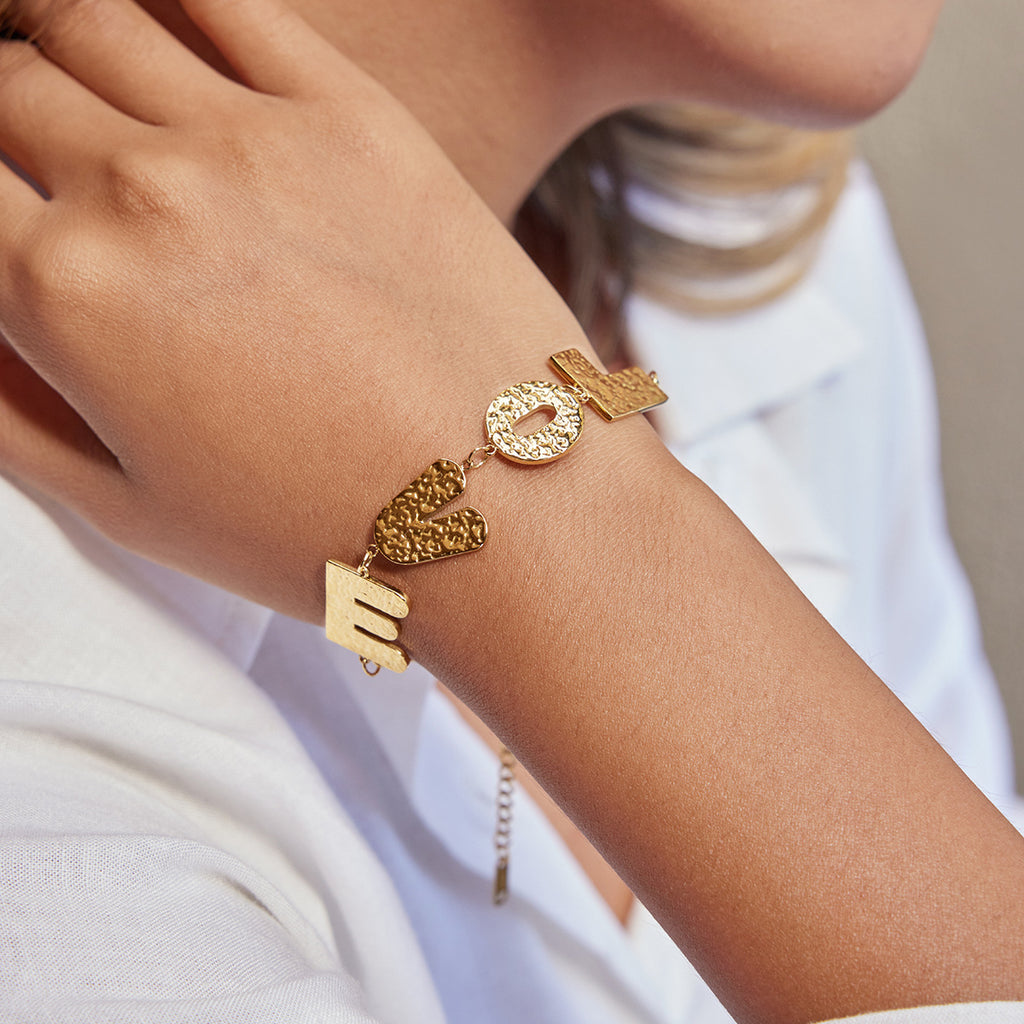 Damen Lifestyle-Armband mit einzigartiger "Love"-Gravur aus hochwertigem Edelstahl Shop Nory