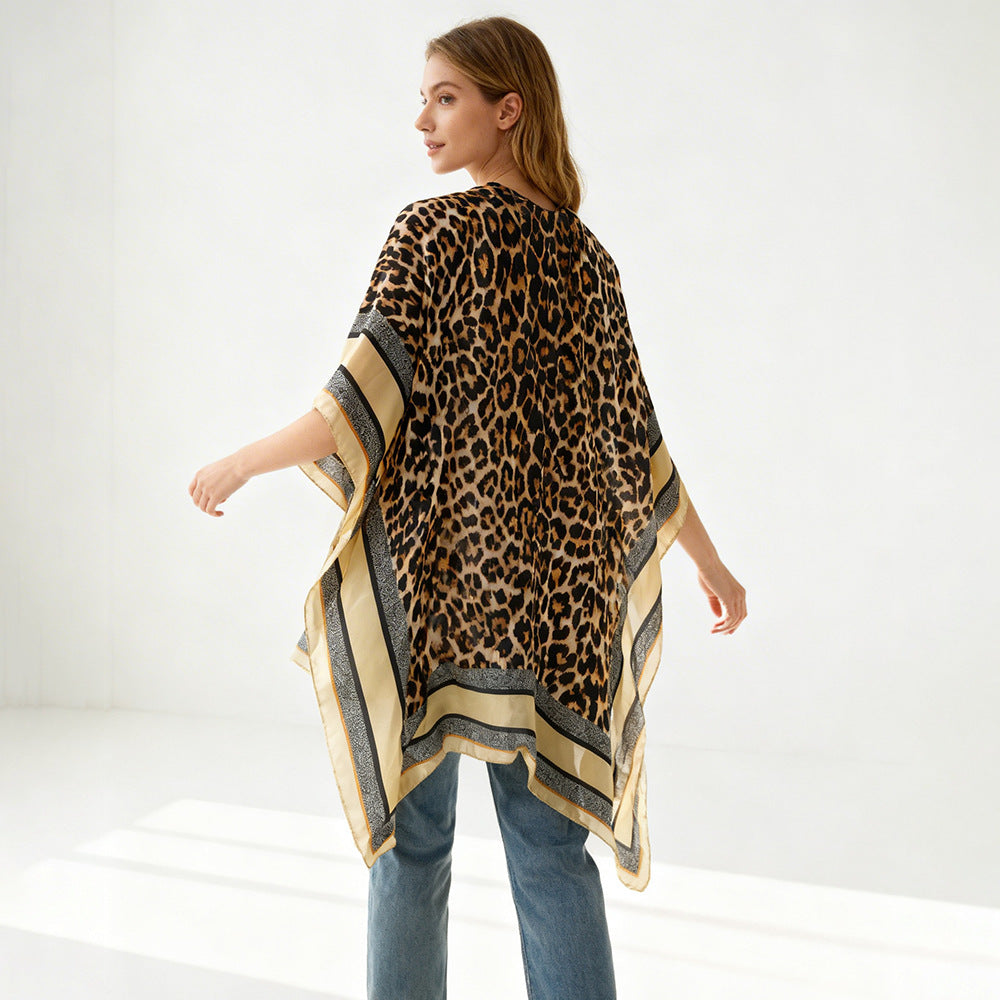 Damen Oversized Kimono-Überwurf mit Leopardmuster und breiter Satin-Bordüre Shop Nory
