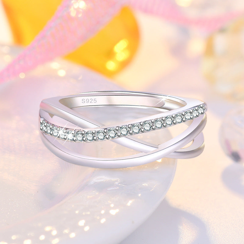 Damen Kreuzring mit funkelnden Zirkonia Shop Nory