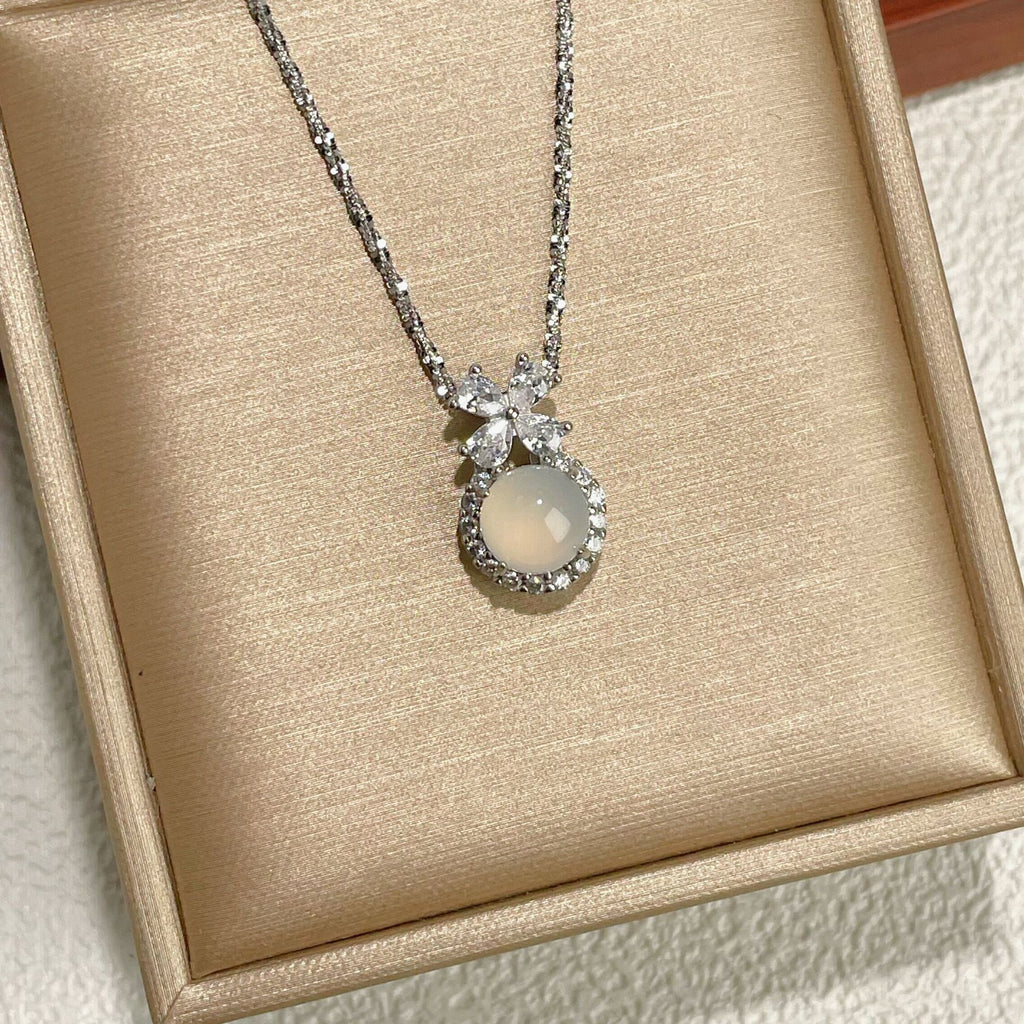 Damen elegante Halskette mit funkelndem Anhänger aus Halbedelstein Shop Nory