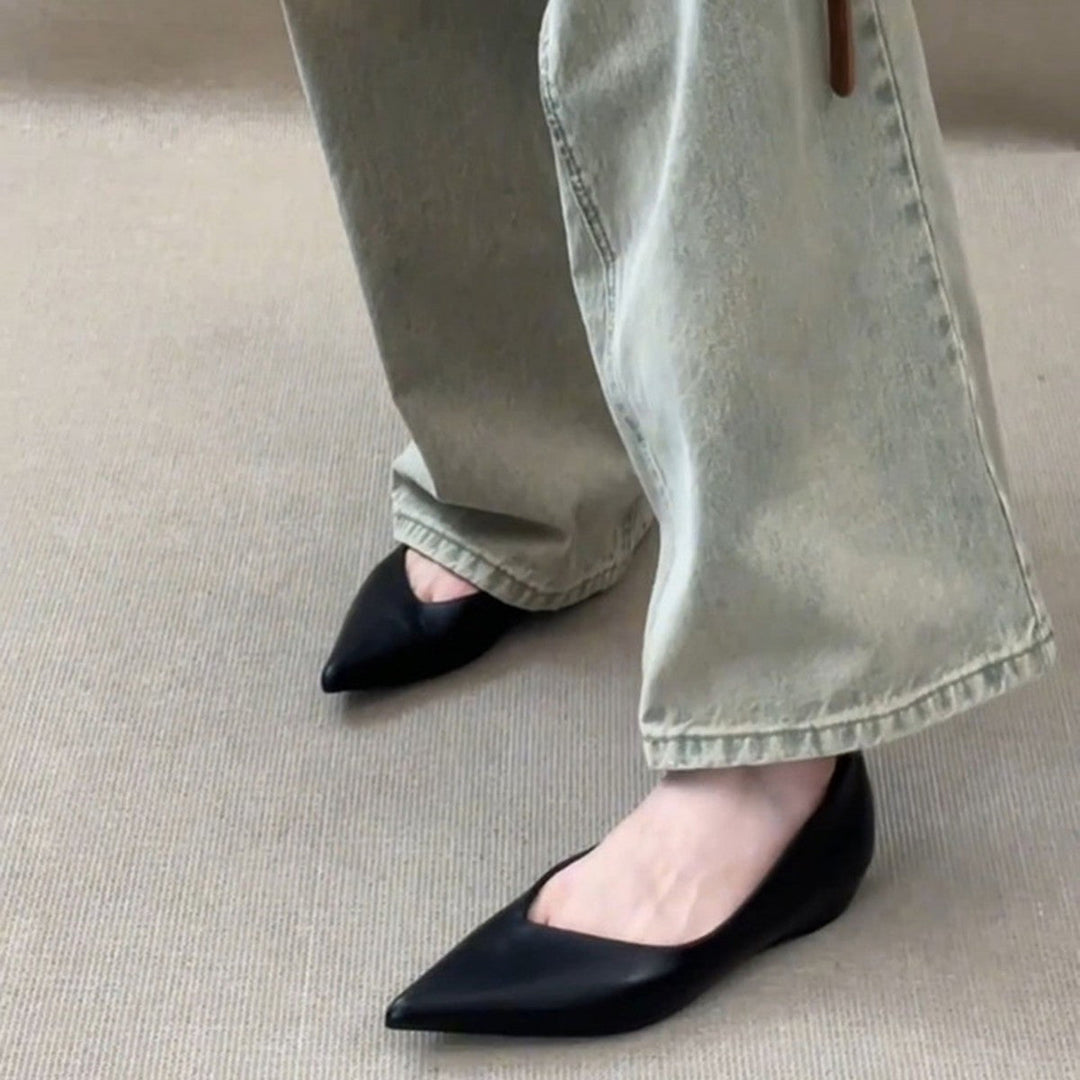 Damen elegante Slipper mit spitzem Zehenbereich und hochwertiger Lederoptik
