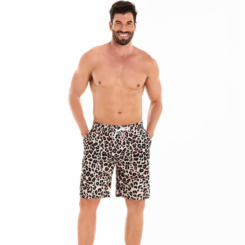 Herren Badeshorts im modernen Leopardenmuster mit verstellbarem Bund