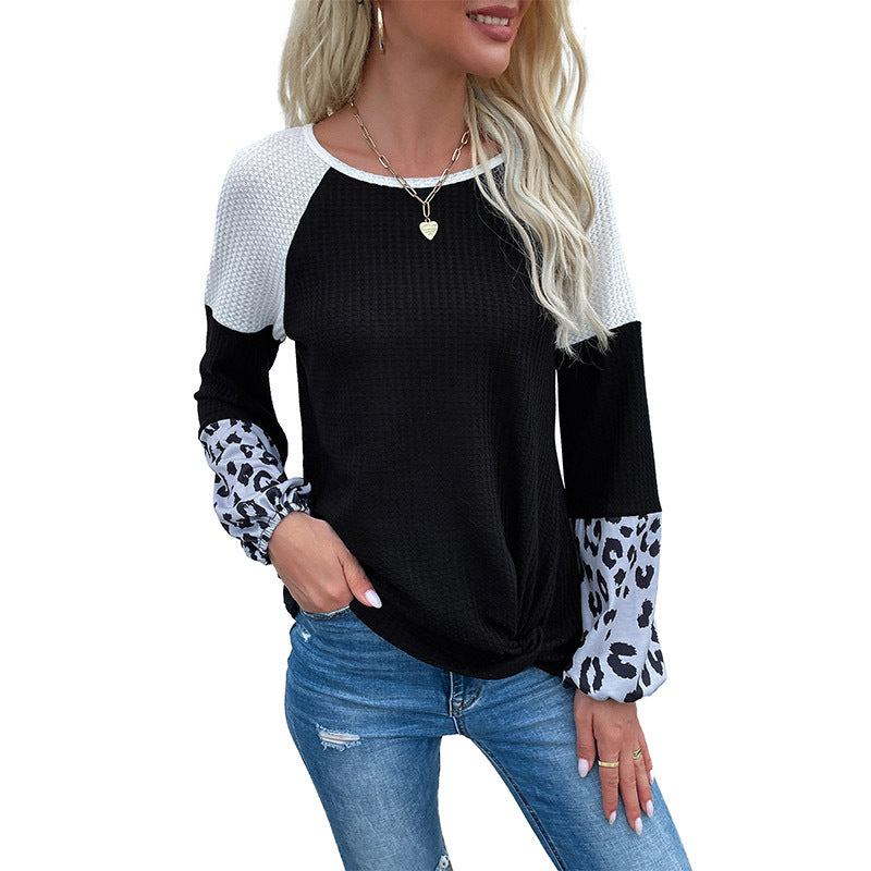 Damen Asymmetrisches Waffelstrick-Shirt mit Knotenbund und Leopard‑Manschetten Shop Nory