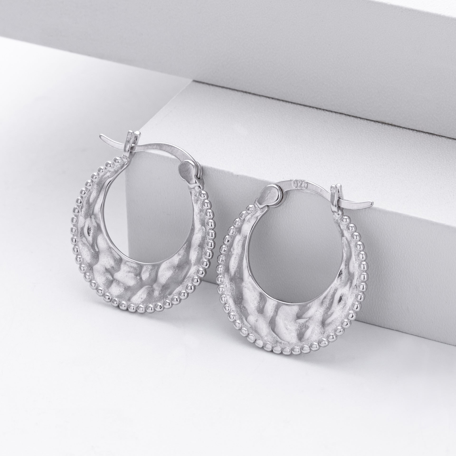 Damen Creolen mit elegantem Strukturdesign aus hochwertigem 925 Sterlingsilber Shop Nory