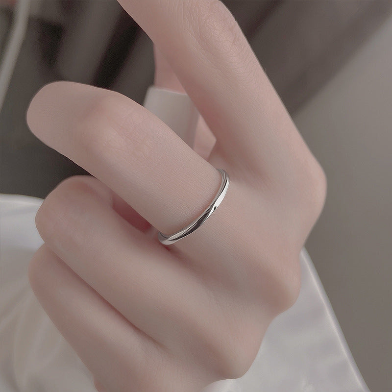 Damen zierlicher Edelstahlring mit polierter Oberfläche Shop Nory