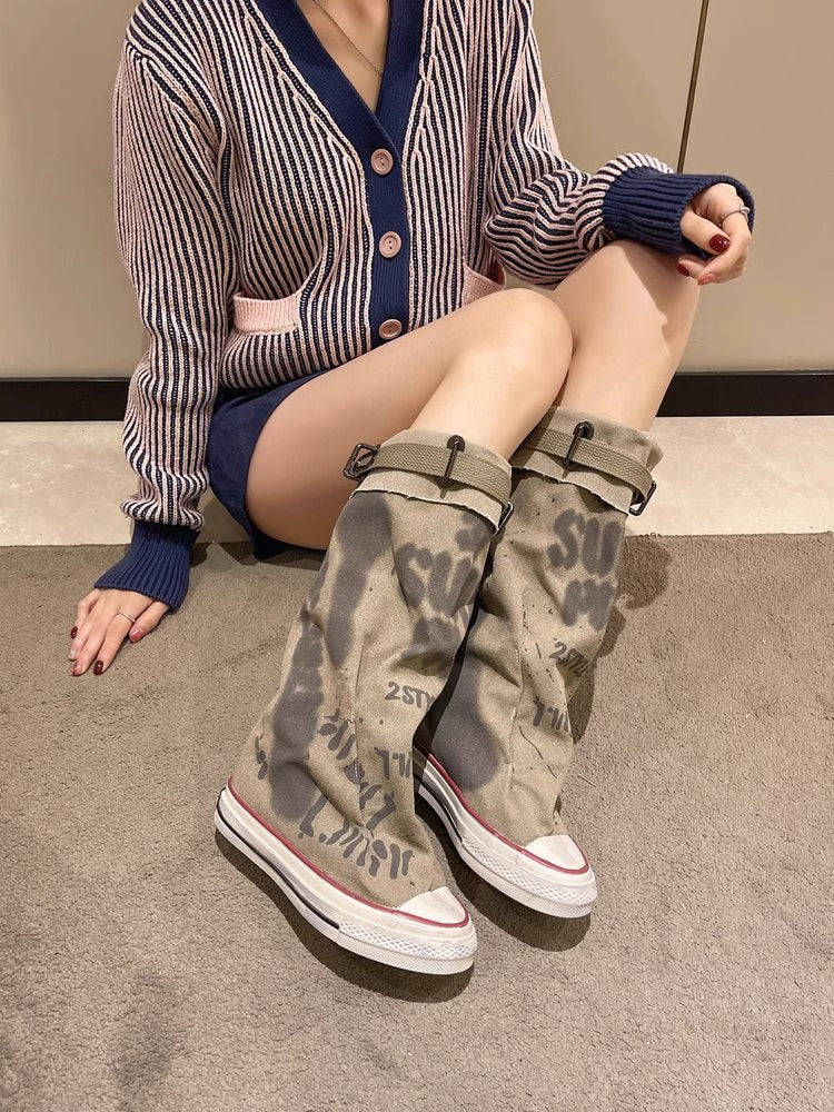 Damen Lässige Canvas-Plateau-Sneaker mit geschlitztem Schaft und Schnallenriemen Shop Nory