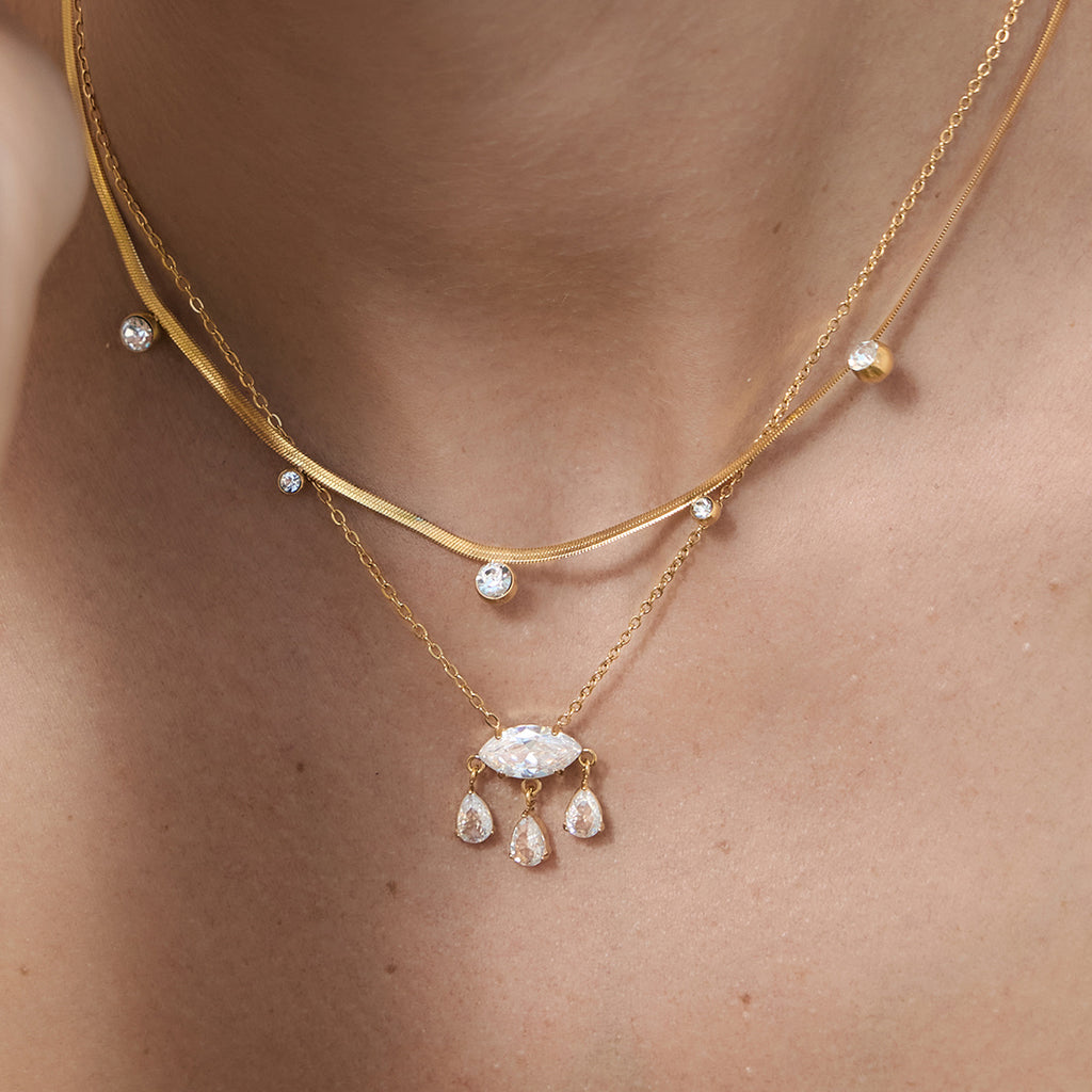 Damen Halskette mit funkelndem Kristallanhänger und hypoallergenem Edelstahl Shop Nory