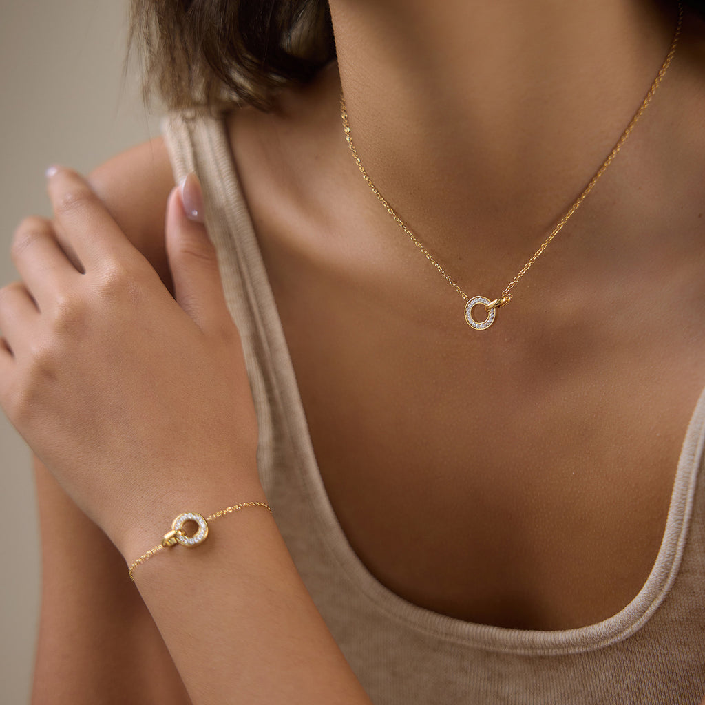 Damen Halskette mit funkelndem Zirkonia-Ring und längenverstellbarer Gliederkette Shop Nory