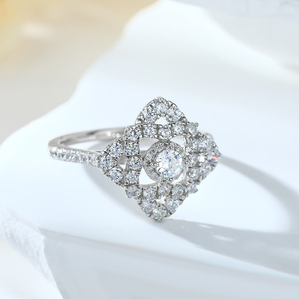 Damen elegantes Schmuckset mit funkelndem Ring, Ohrringen und Halskette Shop Nory