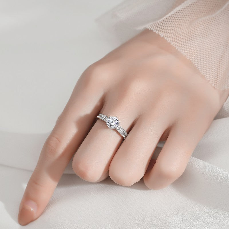 Damen Verlobungsring mit strahlendem, gelbem Zirkonia und funkelndem Design Shop Nory