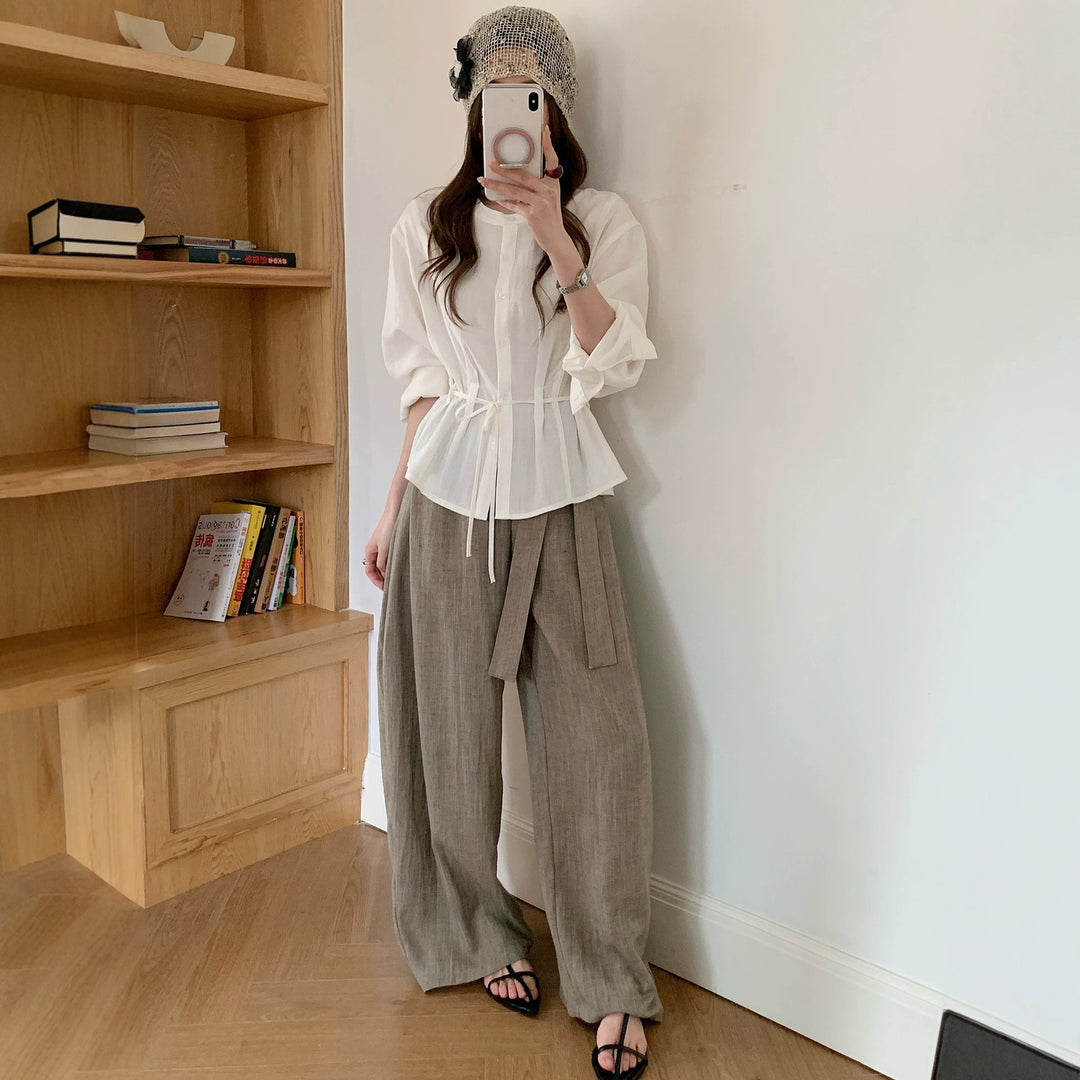 Damen Leichte Baumwollgaze-Bluse mit Tunnelzugtaillierung und Stehkragen Shop Nory