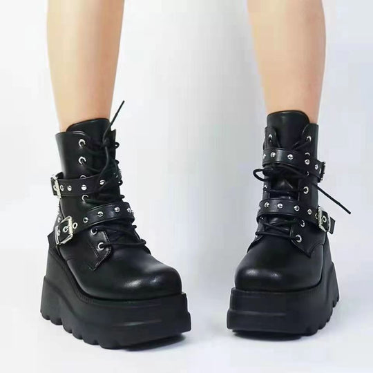 Damen Plateau-Stiefeletten mit modischen Schnallen und robuster Sohle
