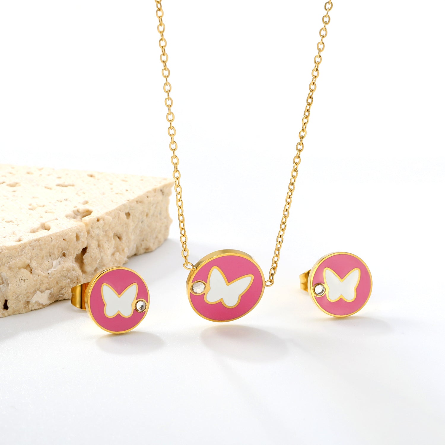 Damen Schmuckset mit Schmetterlingsanhänger und funkelnden Details Shop Nory