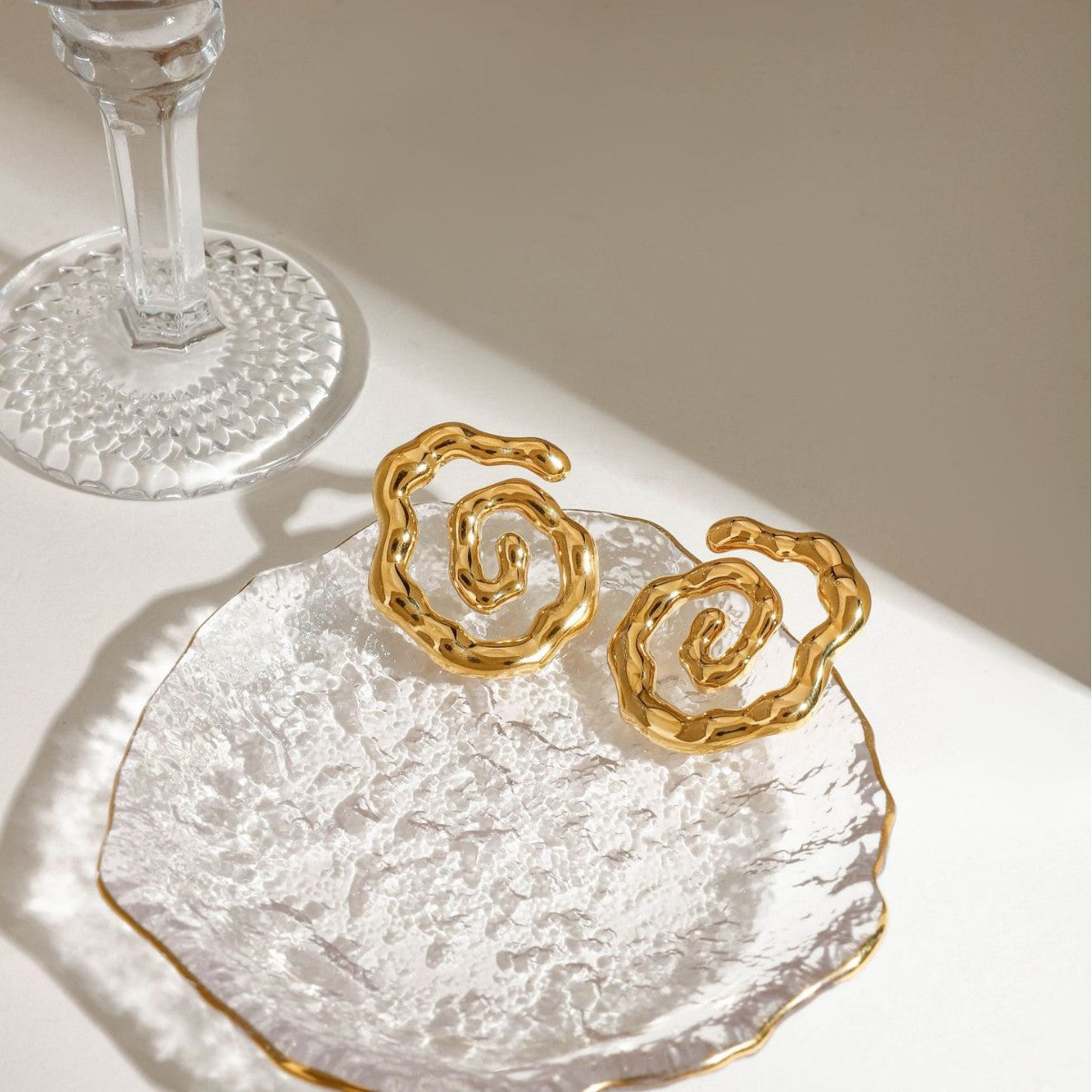 Damen kreative Spiral-Ohrstecker aus Edelstahl Shop Nory