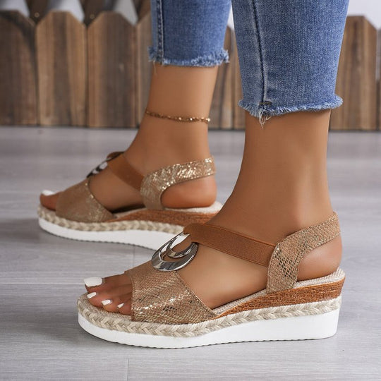 Damen Keil-Sandalen mit Bast-Plateau, elastischem Riemen und Zier-Öse Shop Nory